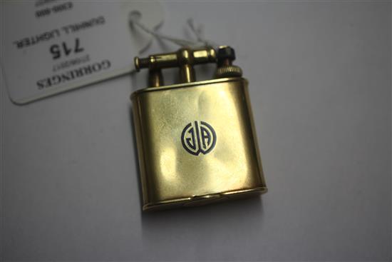 A Dunhill 14ct gold lighter, 47mm.